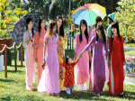 tết đi chùa đốt pháo